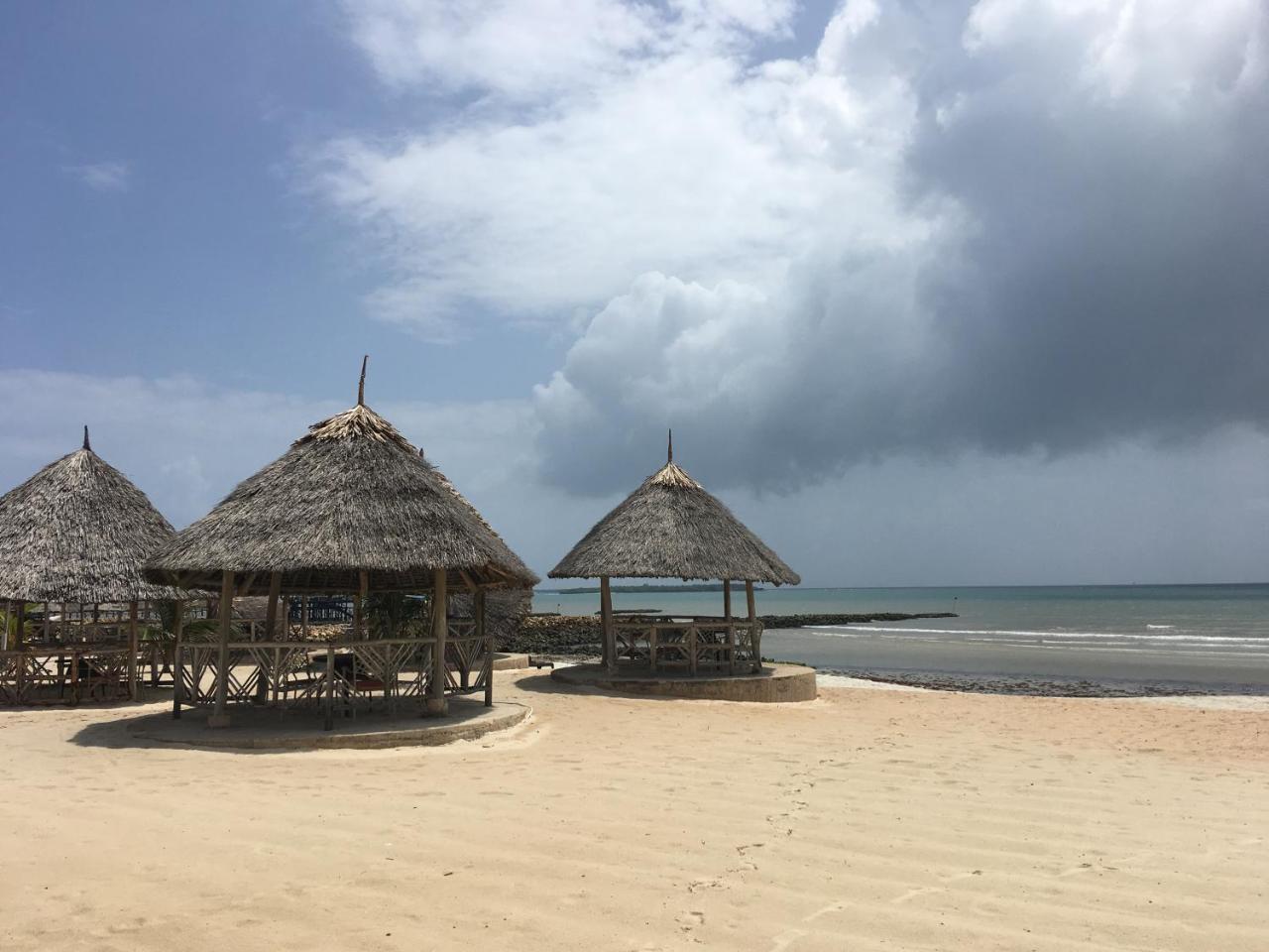 Landmark Mbezi Beach Resort Dar es Salaam Bagian luar foto