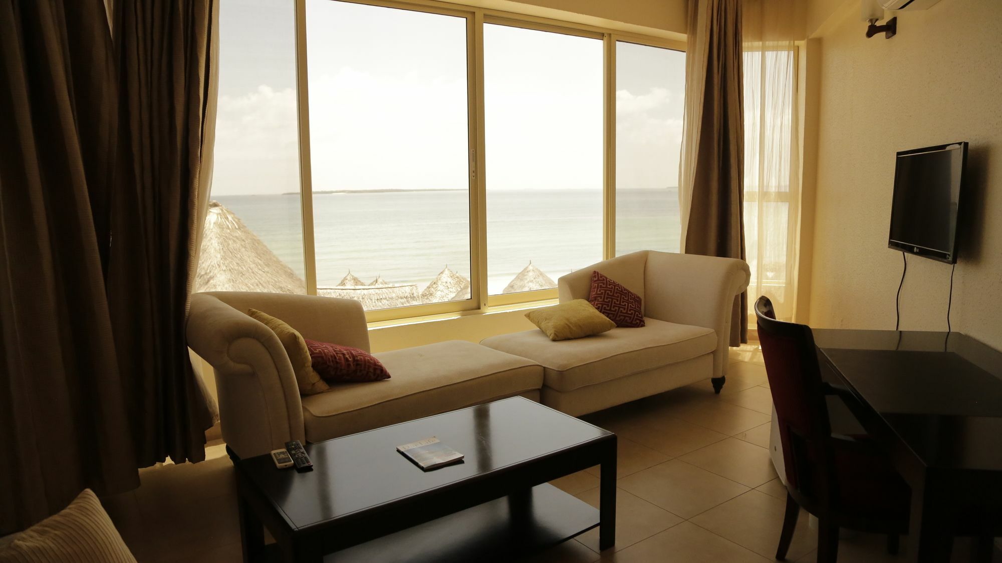 Landmark Mbezi Beach Resort Dar es Salaam Bagian luar foto